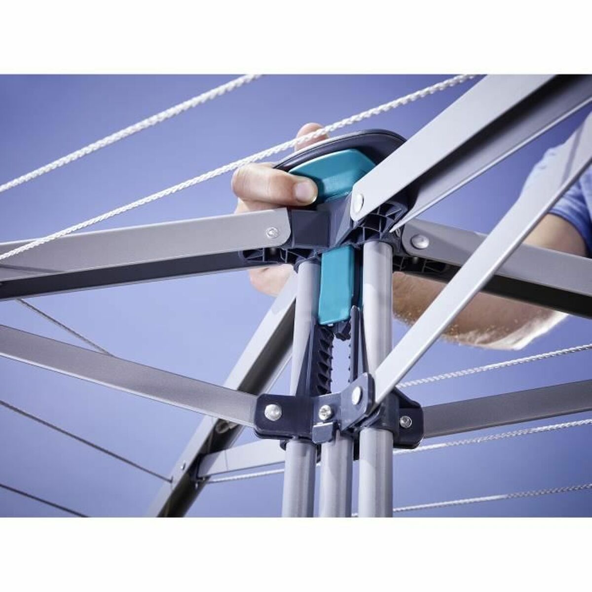 V6HB801403C59F1BFEBD7068DDEAC800B77R5827686P4