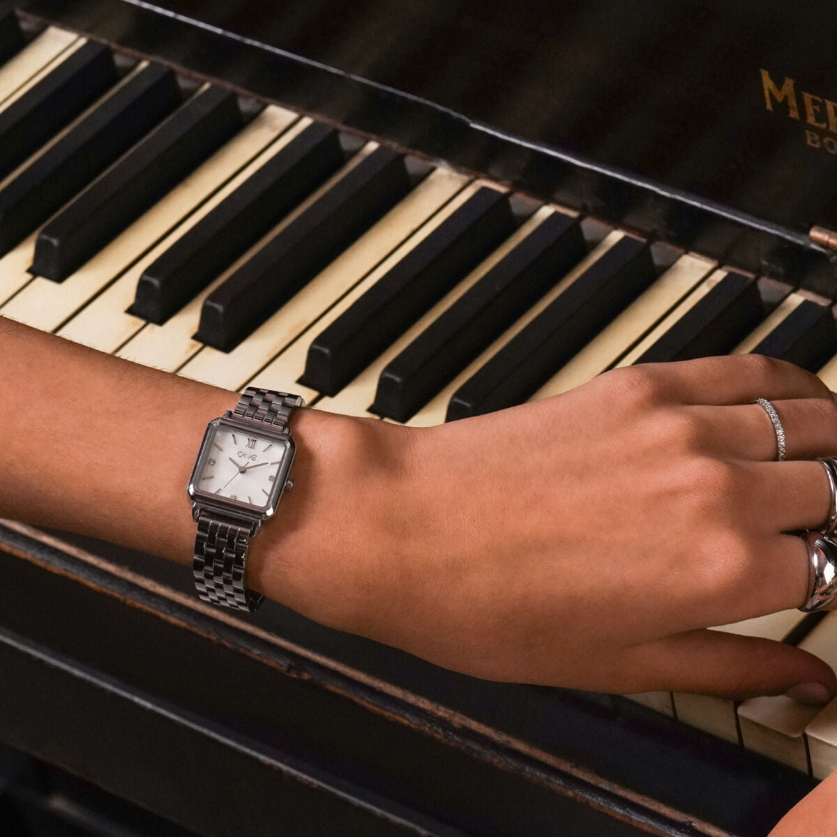 One Ladies' Watch One Ol9713Ss51L