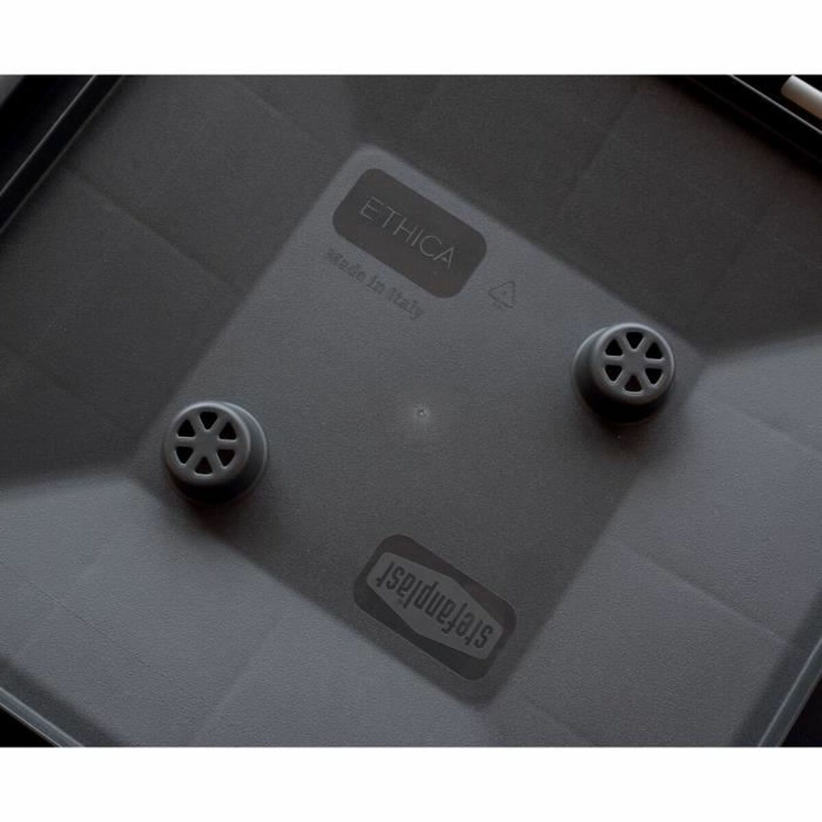 V5HEB6115B9208EC4D33D2161A30695BF6FR5765232P3