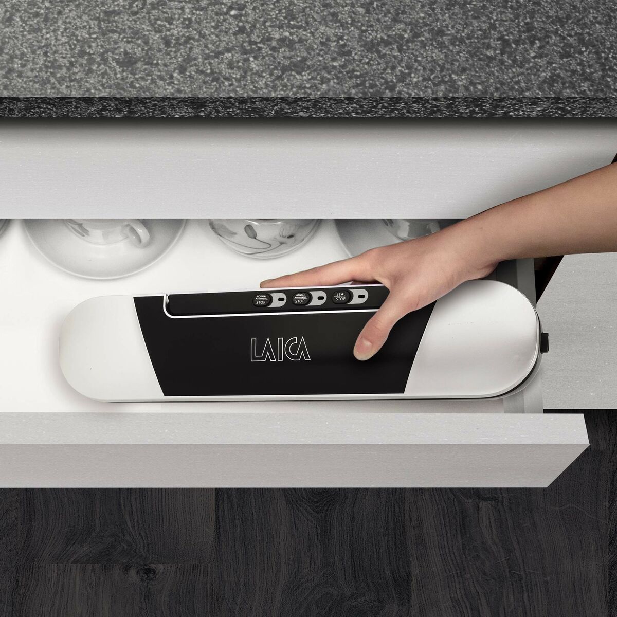 V9H33BA3ECC69E9E83F817081FA3B514860R2103945P4