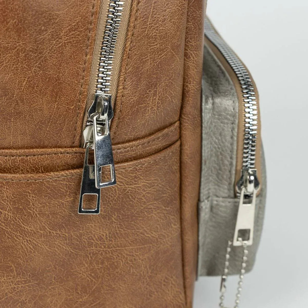 V5HFD48E3F0BAC9DFDF64F01C4A8D6BCB76R4683066P6